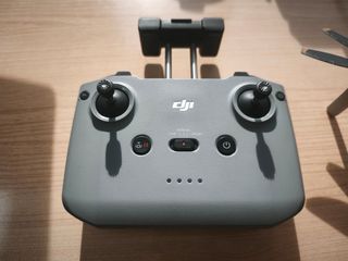 Dron DJI Mini 2 SE con caja