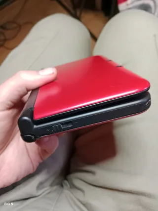 Nintendo 3DS XL rossa+caricatore+stylus