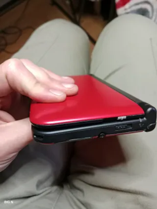 Nintendo 3DS XL rossa+caricatore+stylus