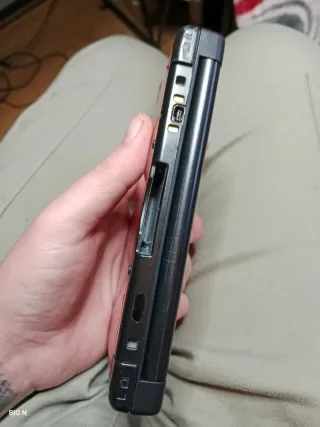 Nintendo 3DS XL rossa+caricatore+stylus