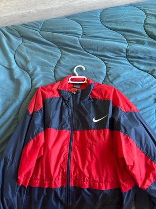 Cortavientos Nike Rojo y Azul vintage