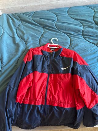 Cortavientos Nike Rojo y Azul vintage