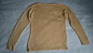 Jersey Stradivarius amarillo