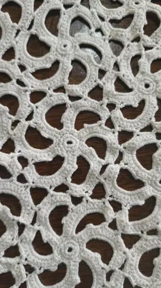 Tovaglia ricamata a mano anni '60