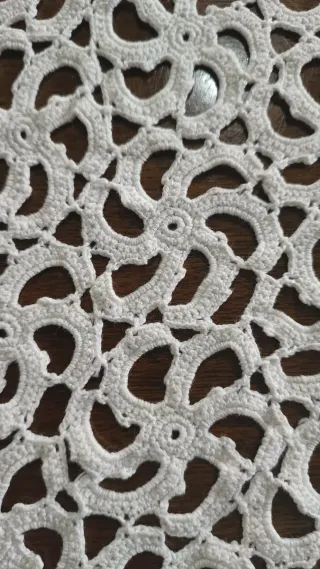 Tovaglia ricamata a mano anni '60