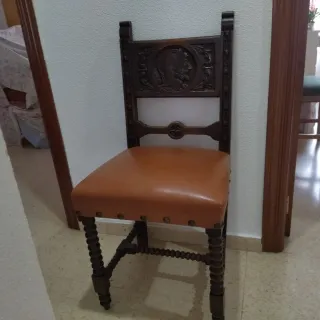 Sedia in legno intagliato stile Regencia