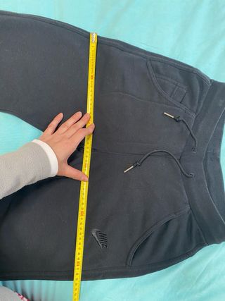 Pantalón deportivo Nike negro