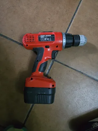 Taladro a batería Black+Decker