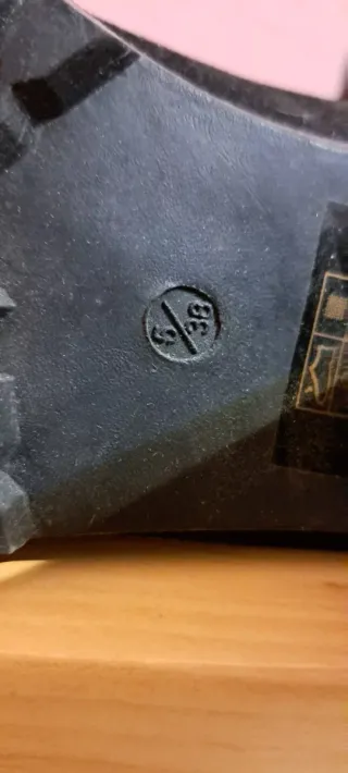 Botas Plataforma de Ante muy bonitas