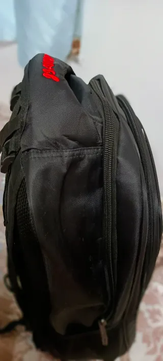 Mochila negra con logo G Mochila tamaño XXXL