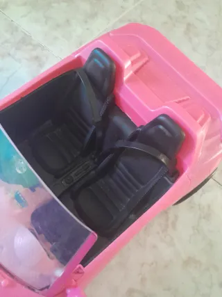 Coche descapotable Barbie