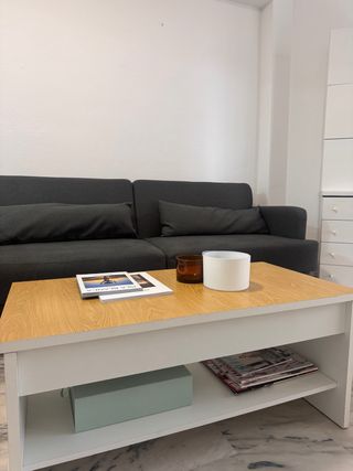 Mesa centro elevable madera y blanco