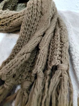 Bufanda lana trenzada camel/marrón topo