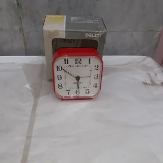 Reloj despertador de cuerda Equity