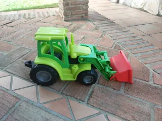 Tractor Juguete Verde y Rojo