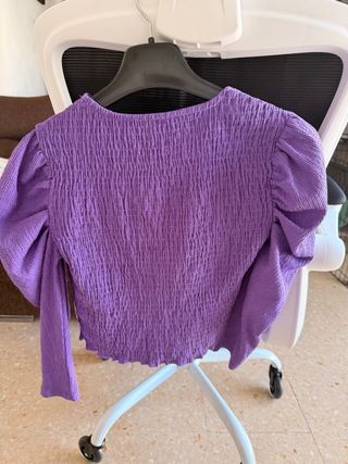 Camiseta Bershka Morada Manga Larga Talla S