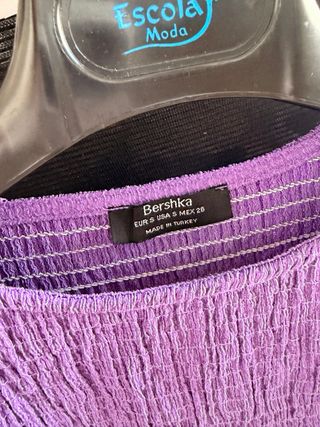Camiseta Bershka Morada Manga Larga Talla S