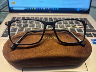 Gafas Tom Ford FT5758-B 001 Shiny Black