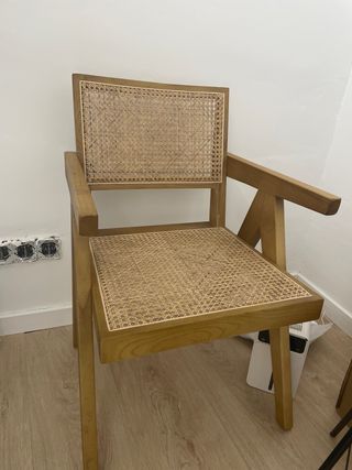 Sedie in legno e rattan