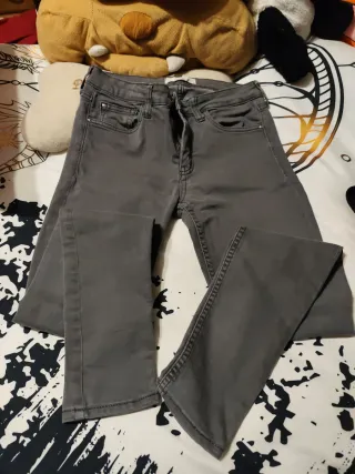 Pantalón vaquero mujer gris