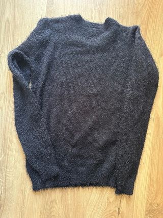 Jersey Navideño Negro con Copos de Nieve