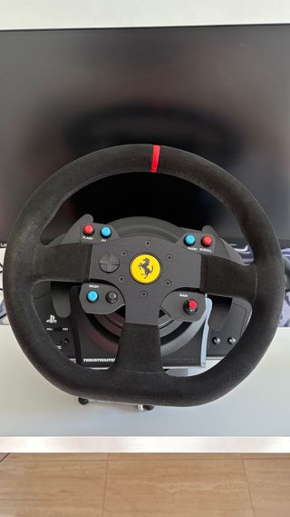 Volante Thrustmaster T300 RS Alcántara+ Pedales