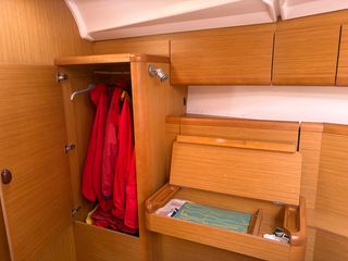 Velero Jeanneau Sun Odyssey 49 + Motor Yanmar