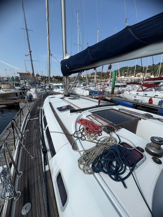 Velero Jeanneau Sun Odyssey 49 + Motor Yanmar