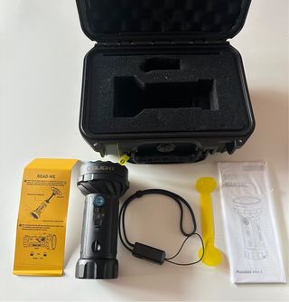 OLIGHT Marauder mini 2 con luz de lateral / foco /