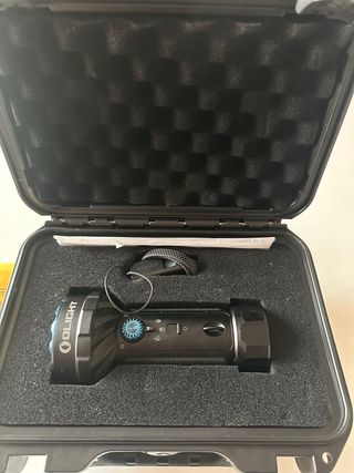 OLIGHT Marauder mini 2 con luz de lateral / foco /