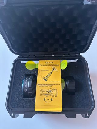 OLIGHT Marauder mini 2 con luz de lateral / foco /