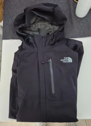 Chaqueta The North Face Negra Impermeable