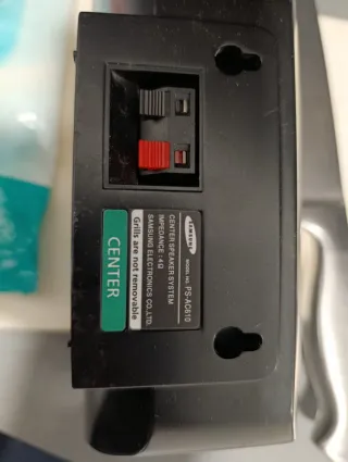 5 Altavoces Samsung (4 satélites + 1 central)