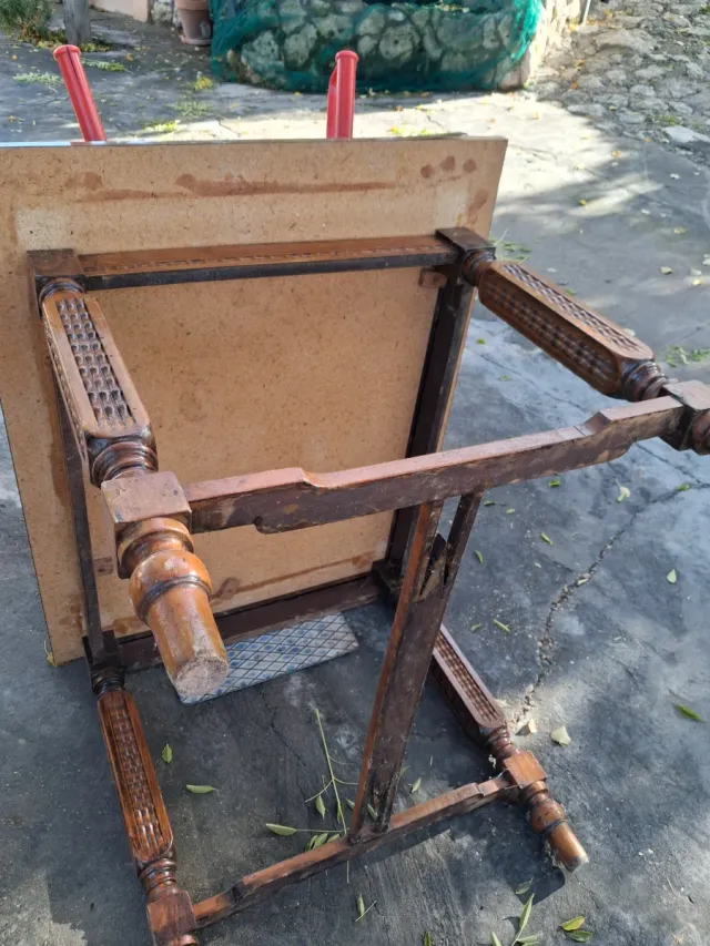 Mesa de madera rústica100x100