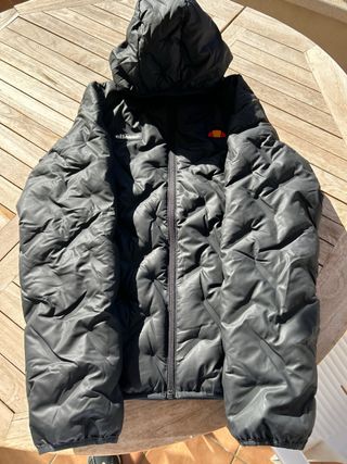 Chaqueta Ellesse negra
