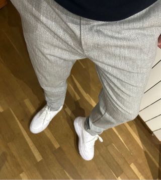 Pantalón gris de Zara - Talla 38