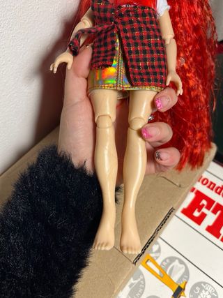 Rainbow High Junior Ruby Anderson