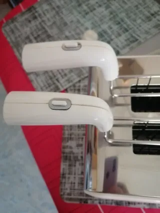 Tostador Guzzini Blanco y Cromado