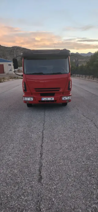 Grua portacoches iveco