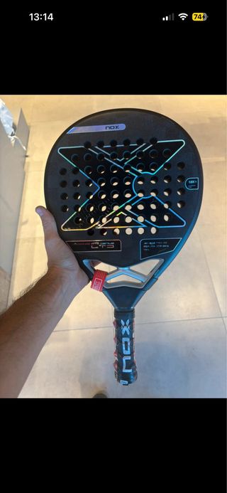 Pala Padel NOX AT2 Edición Limitada 18k