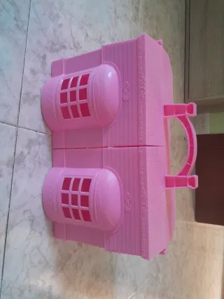 Casa maletín para muñecas