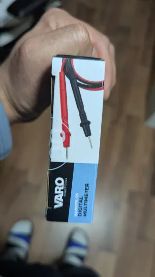 Multímetro Digital VARO VAR10076/25