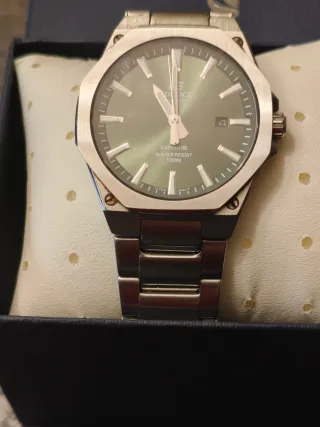 Relo Hombre Casio Edifice Esfera Verde