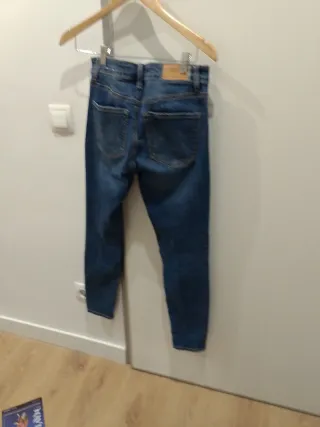 Pantalón vaquero mujer Stradivarius Talla 38