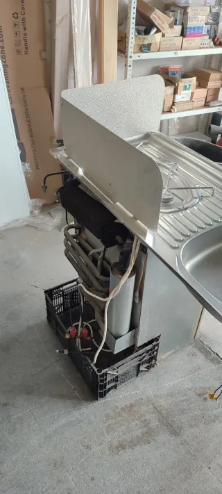 FRIGORIFICO CAMPER + COCINA Y CREGADERO