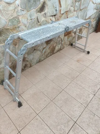 Escalera aluminio plegable