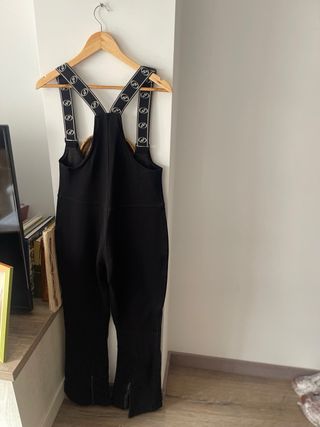 Mono de esquí negro