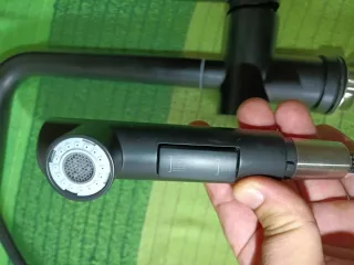 Grifo de cocina negro extraíble