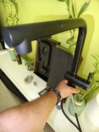 Grifo de cocina negro extraíble