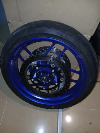 Ruedas MT09